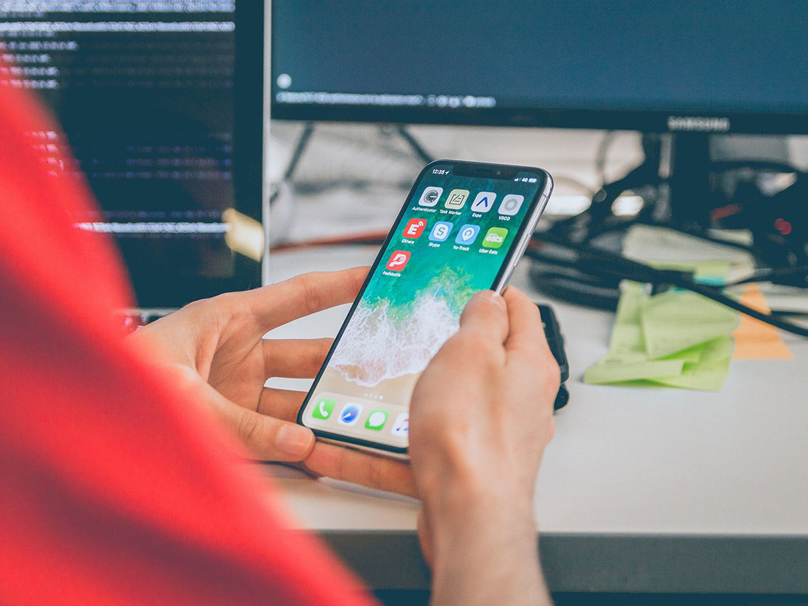 5 Gadgets You Need To Improve Efficiency In Your Life - KEUTEK