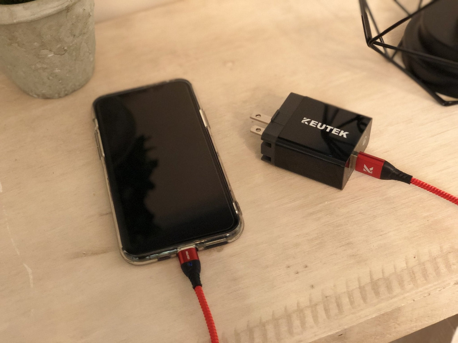 Your Charging Port: A Simple Guide to Care and Repair - KEUTEK